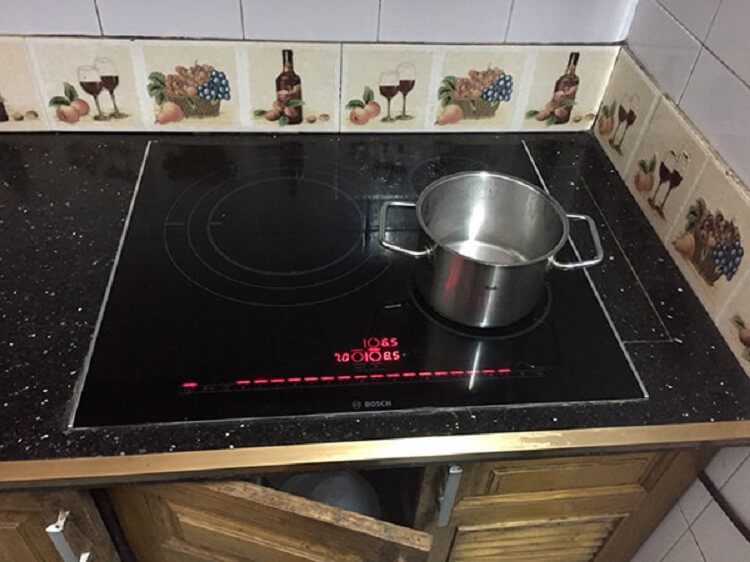 Hướng dẫn cách sử dụng bếp từ an toàn tăng tuổi thọ của bếp
