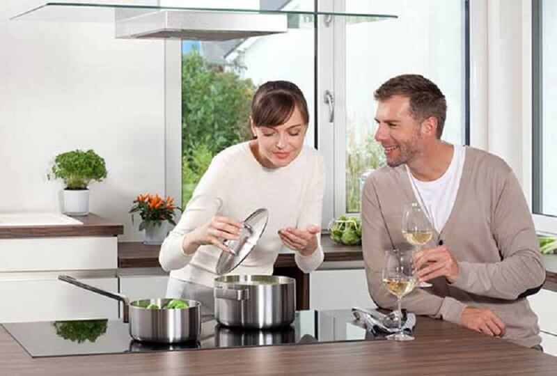 Cách sử dụng bếp từ an toàn tại nhà
