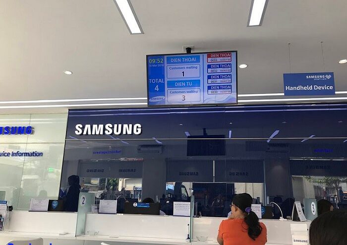 Lý do vì sao bạn phải đến trung tâm bảo hành Samsung