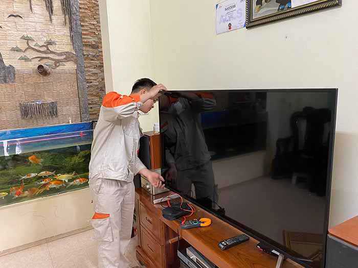 thợ sửa tivi tại nhà chất lượng tận tâm